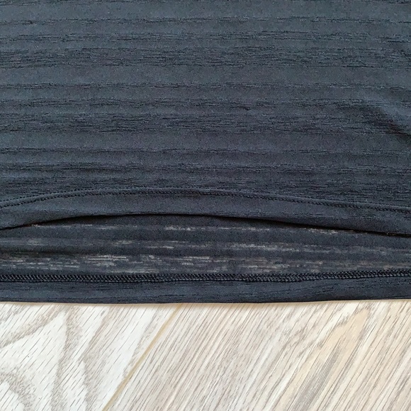 Nike Dri-Fit Sheer Black T-Shirt Top Sz L - Picture 4 of 4